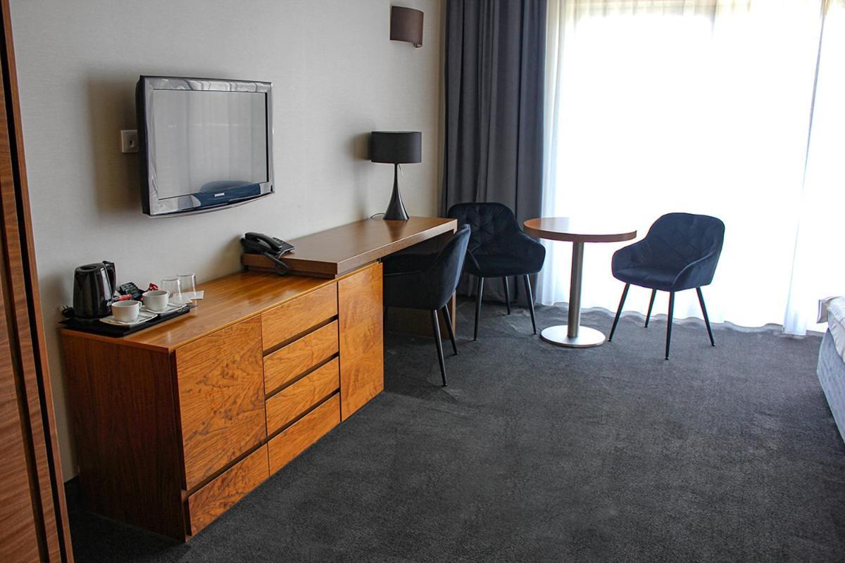 Willa Port โอสโตรดา ภายนอก รูปภาพ A room at the hotel