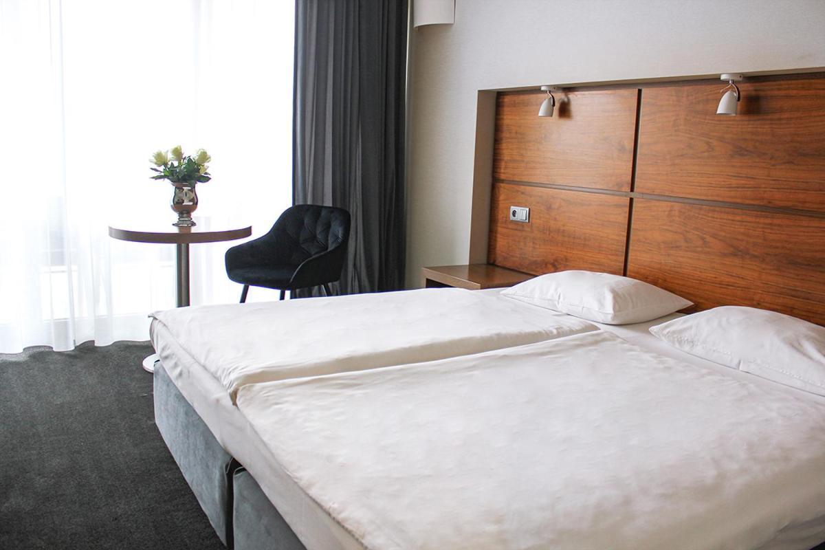 Willa Port โอสโตรดา ภายนอก รูปภาพ A room at the hotel