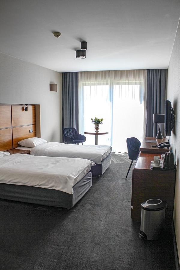 Willa Port โอสโตรดา ภายนอก รูปภาพ A room at the hotel