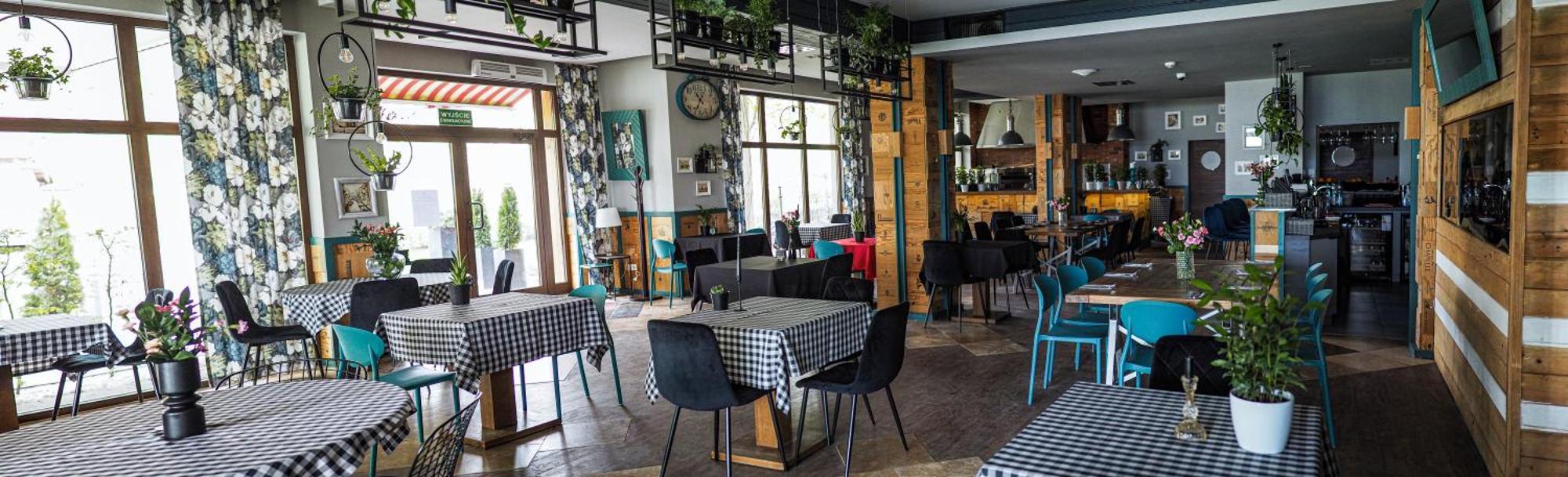 Willa Port โอสโตรดา ภายนอก รูปภาพ Restaurant in Georgia