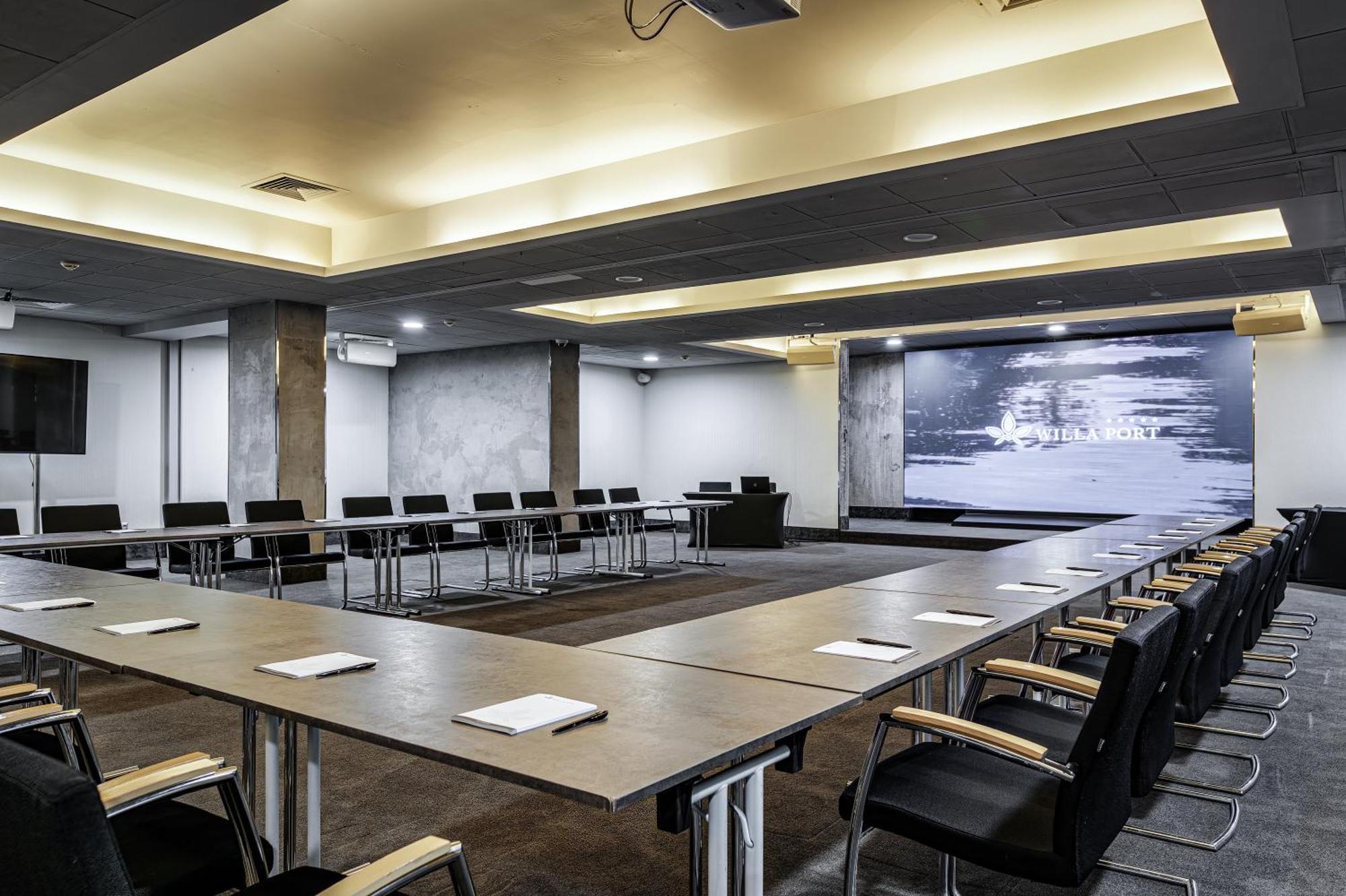 Willa Port โอสโตรดา ภายนอก รูปภาพ Meeting room